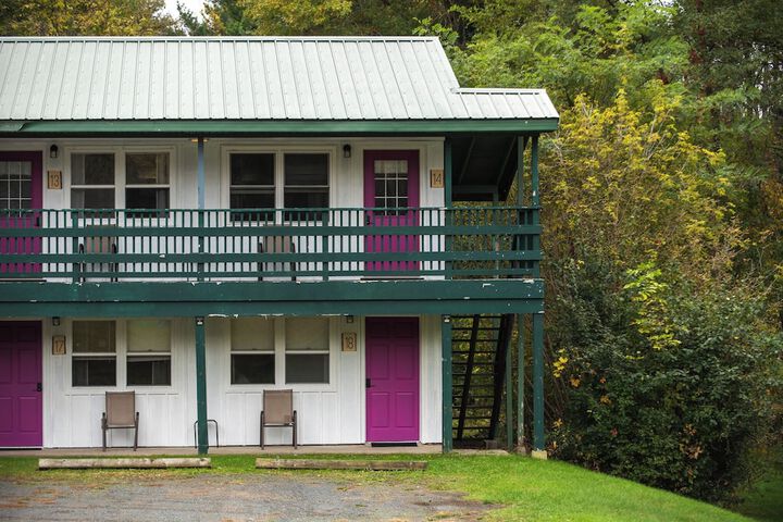 Lumberjill Lodge