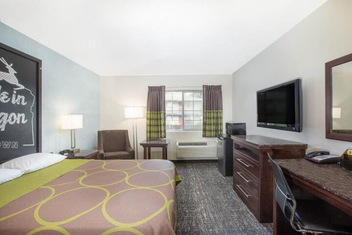 Room 20 of 20