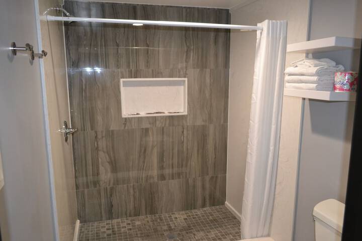 Room 8 of 20