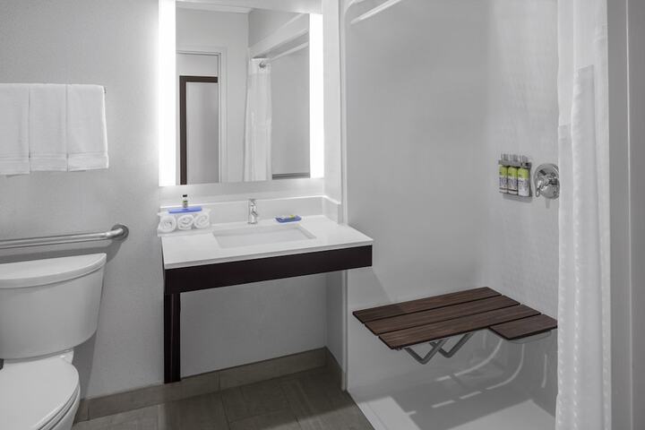 Room 20 of 40
