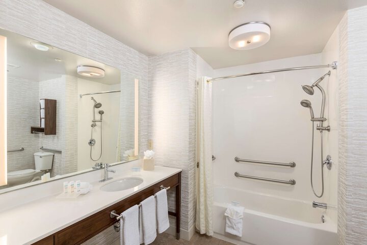 Homewood Suites by Hilton Philadelphia / Mt. Laurel
