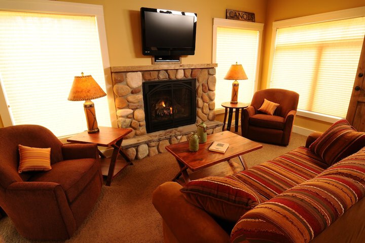 Trappers Landing Lodge