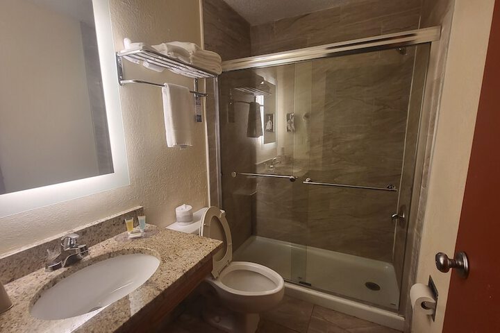 Room 25 of 26