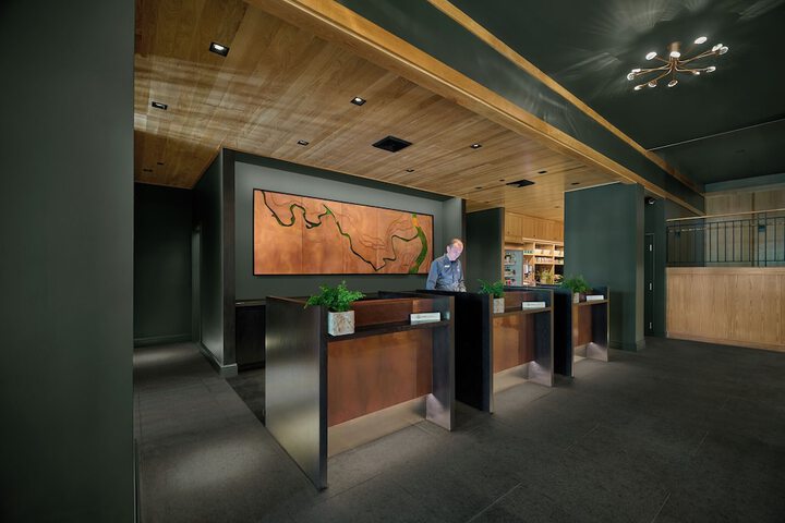 Hotel Interior 11 of 36