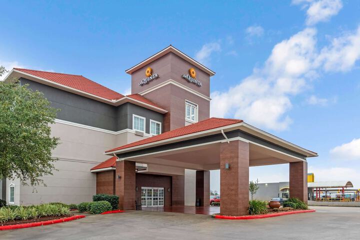 Hotel 5 of 40