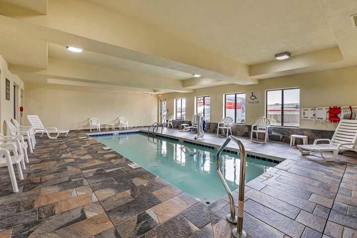 Pool 4 of 30