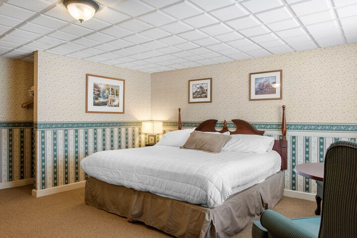 Room 17 of 56