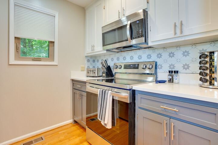 Jasper Vacation Rental w / Decks Fire Pit & Views!