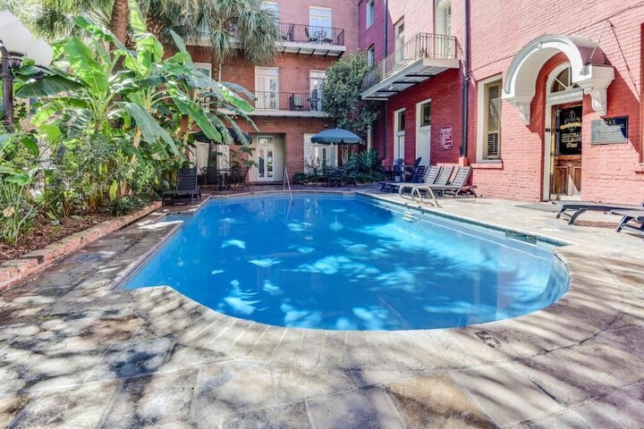 Pool 7 of 40