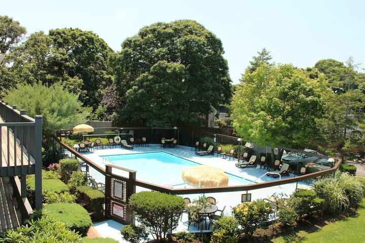 Pool 5 of 27