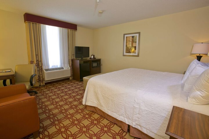 Room 30 of 46