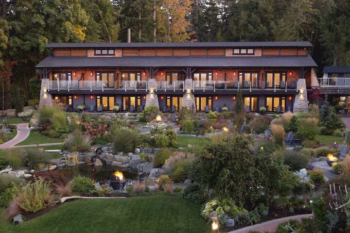 Kingfisher Pacific Resort and Spa
