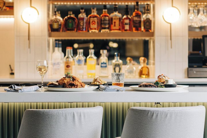 Dining 86 of 147