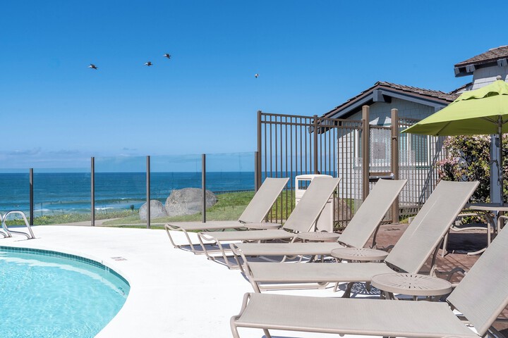 Wave Crest Resort