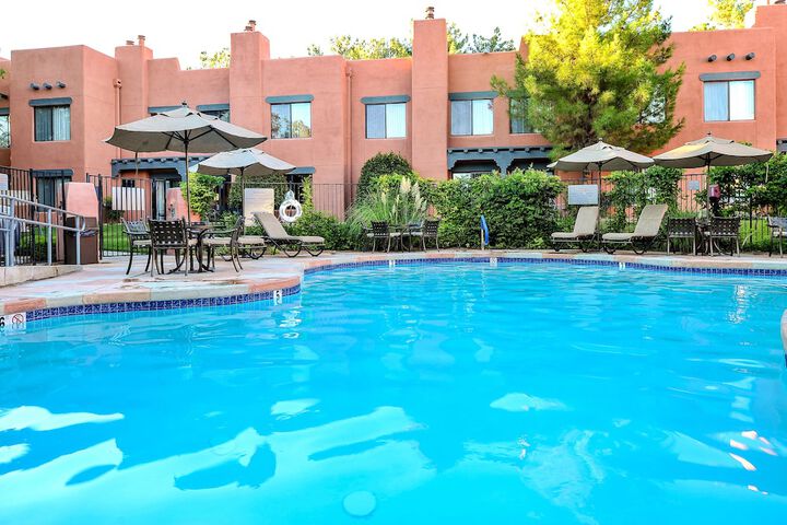 Pool 9 of 32