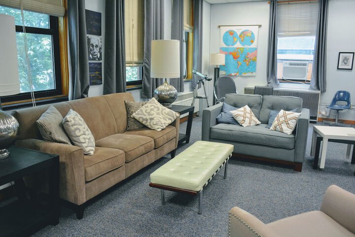 Room 21 of 37