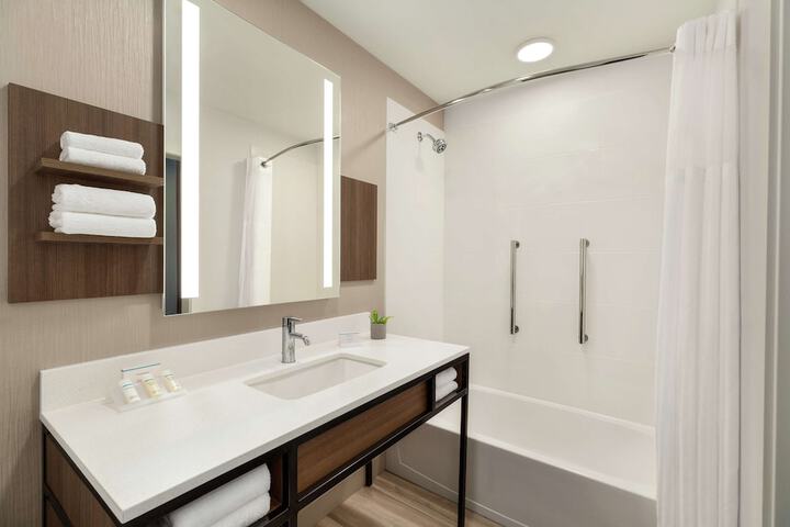 Hilton Garden Inn Seattle Airport
