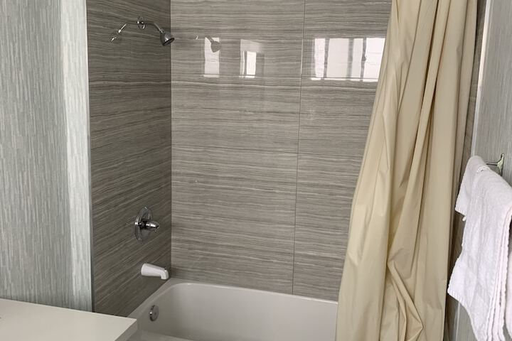 Room 21 of 26