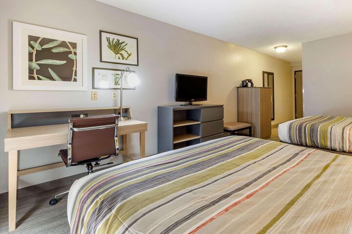 Country Inn & Suites by Radisson Lumberton, NC