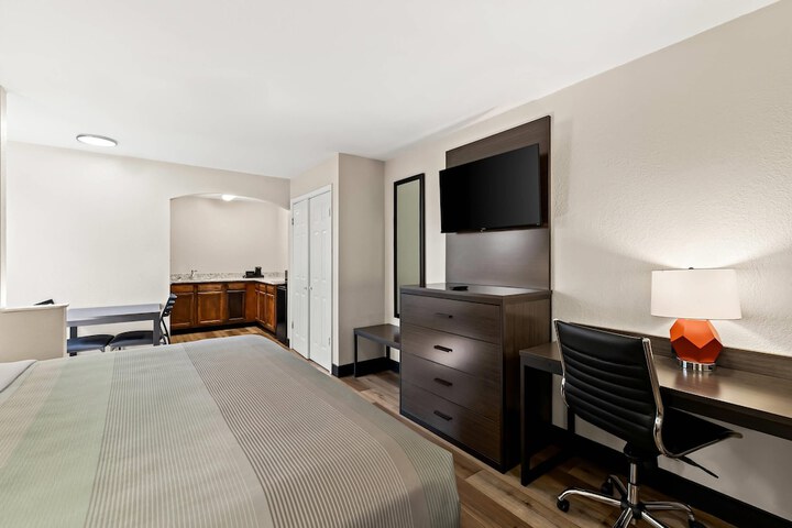 Quality Inn & Suites Dumas