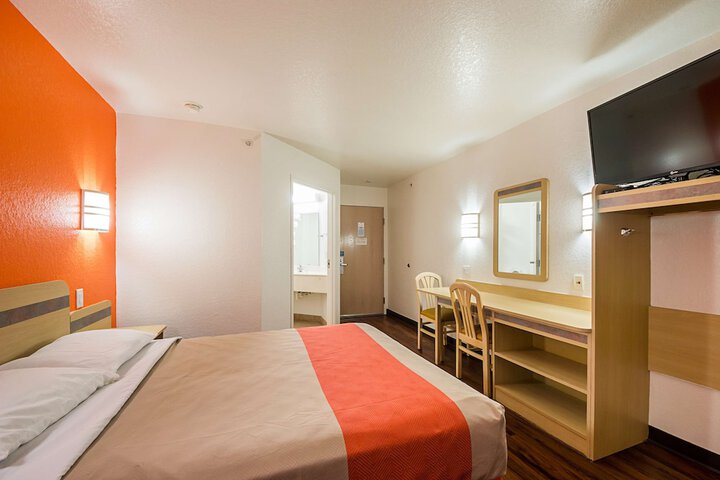 Room 40 of 58