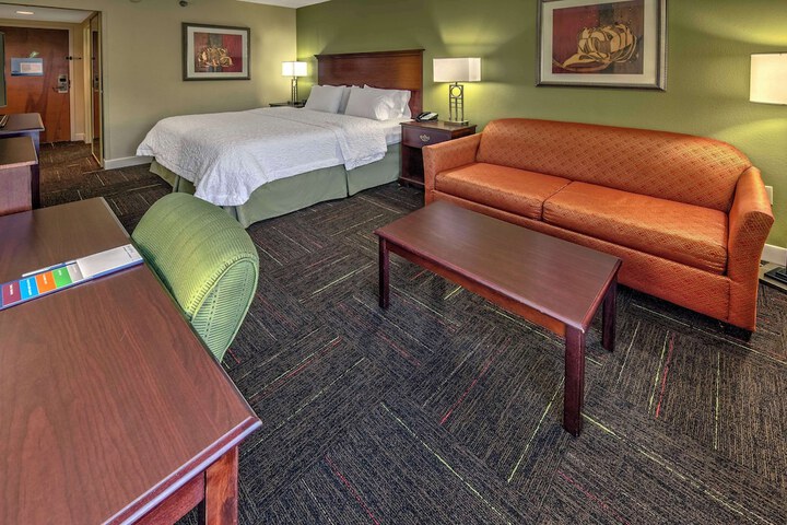 Room 12 of 20