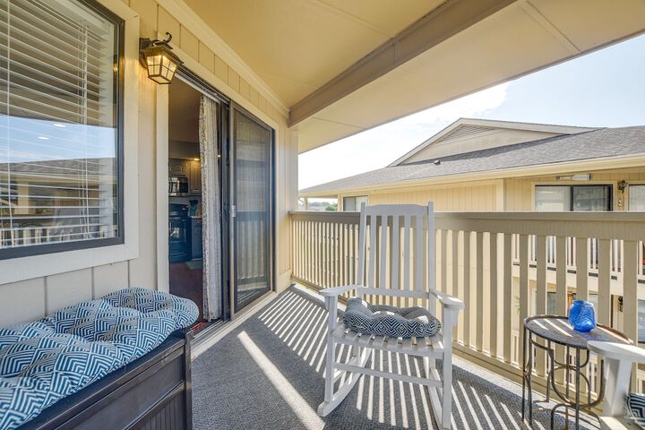 Little River Condo w / Pool Access - Near Beaches!
