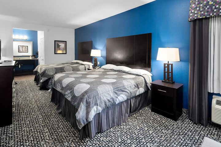 Room 20 of 51