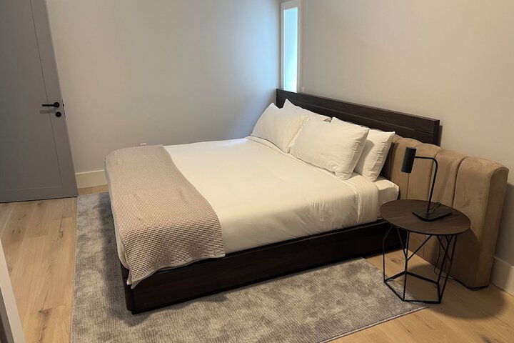 Room 53 of 109