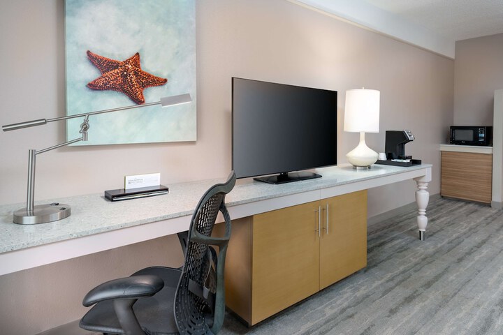 Room 14 of 33