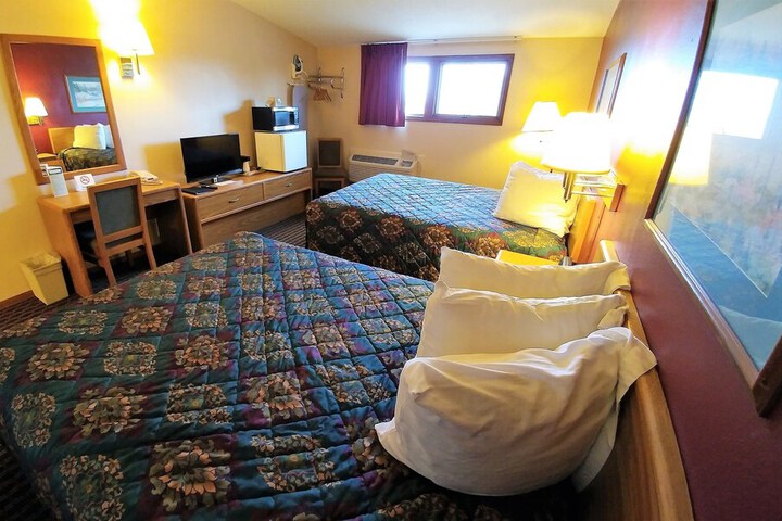 Room 25 of 31