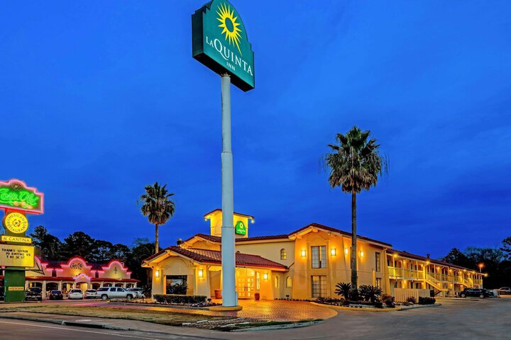 Hotel 4 of 33