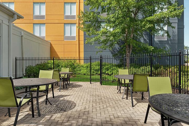 Hilton Garden Inn Kitchener / Cambridge