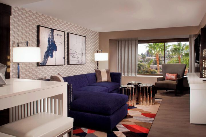 Room 28 of 108