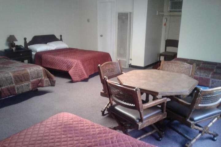Dighton Inn