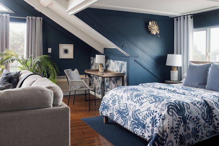 Room 12 of 44