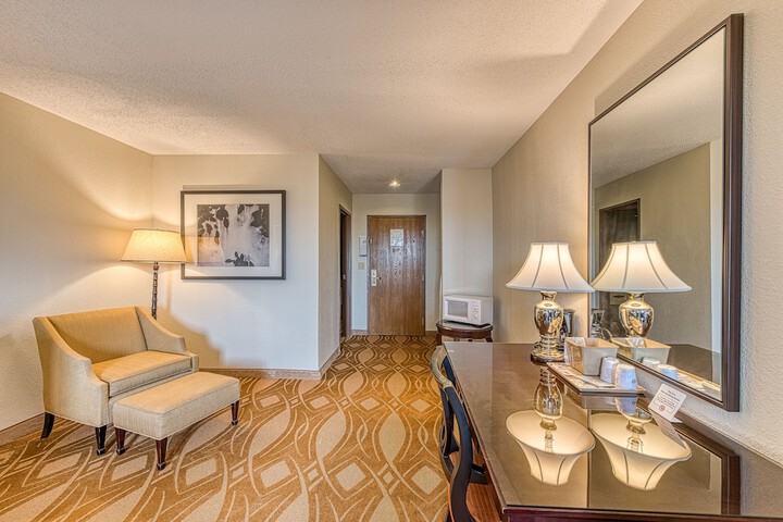 American Inn and Suites Dundee