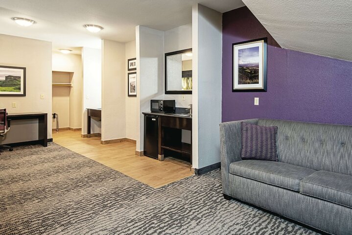 Room 21 of 44
