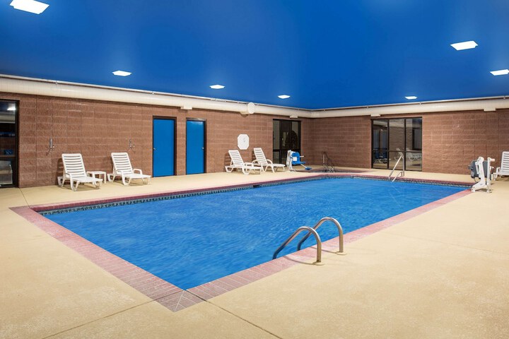 Pool 3 of 23