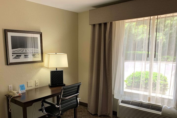 Room 16 of 20