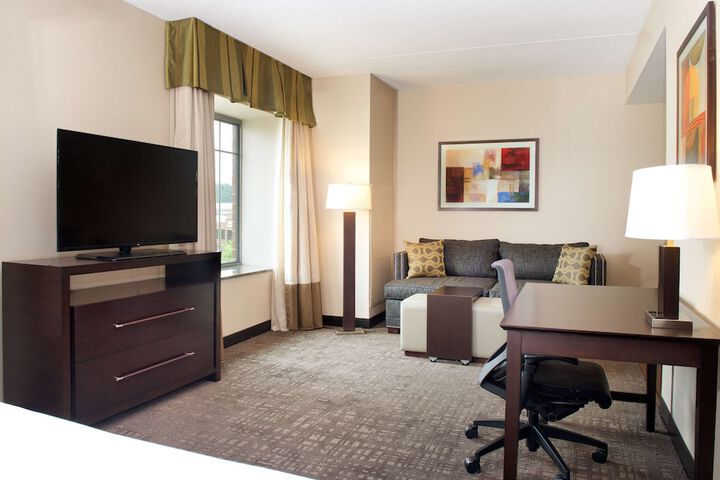 Room 16 of 33