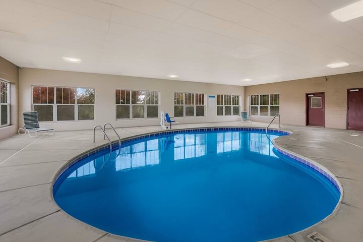 Pool 9 of 32