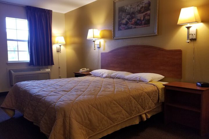 Room 26 of 49