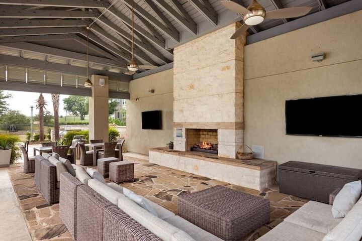 The Green at Plum Creek Apartments by Barsala