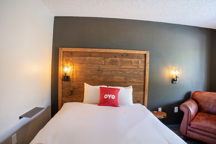 Room 28 of 60