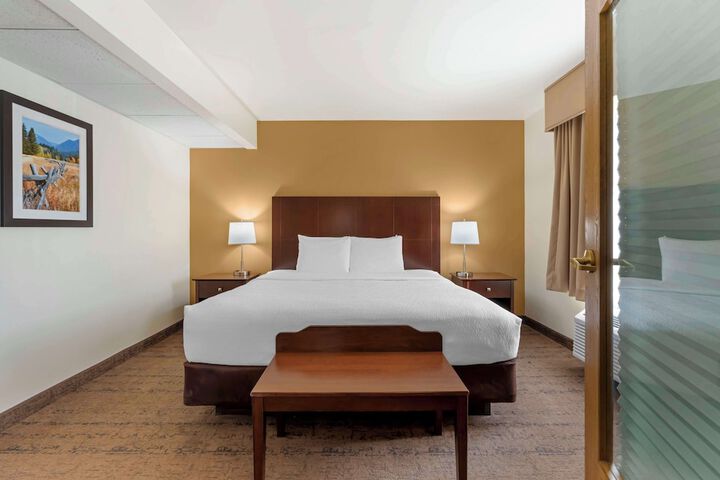 Room 37 of 42
