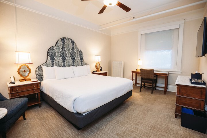 Room 92 of 129
