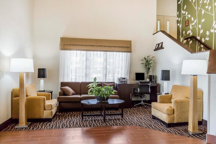 Hotel Interior 7 of 27
