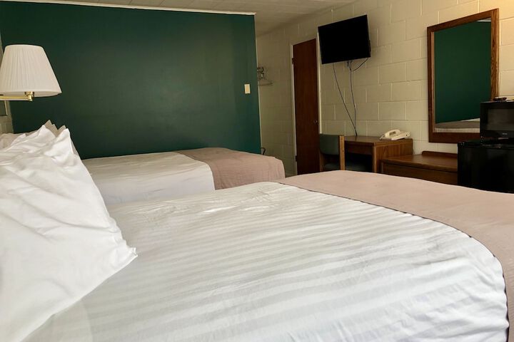 Room 10 of 20