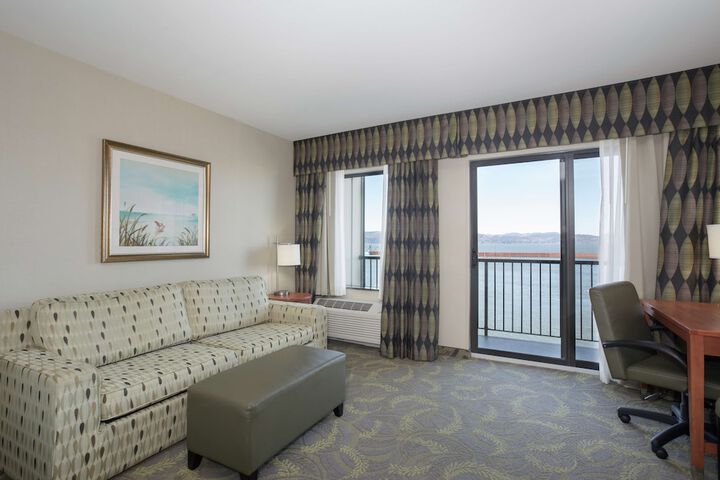 Room 22 of 80